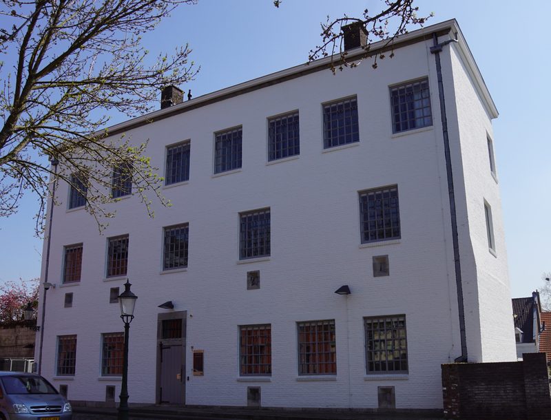 The white monumental building at Minderbroedersberg